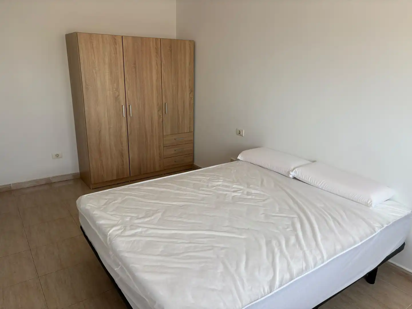 Schlafzimmer von Wohnung zur Miete in Arico mit Terrasse, Schwimmbad und Möbliert