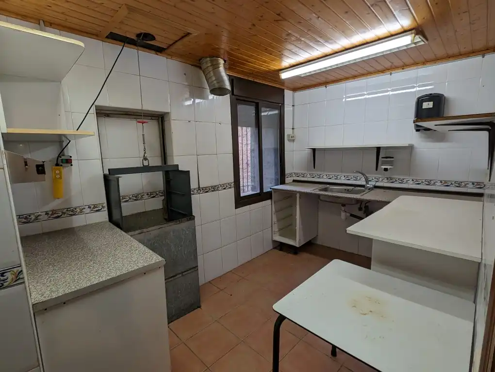 Kitchen of Houses for sale in Cretas  with Terrace, Storage room and Balcony