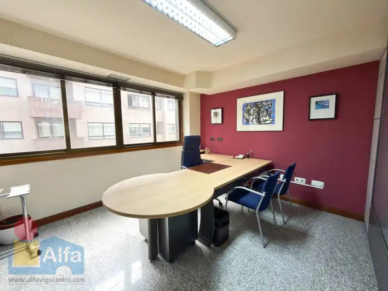 Office for sale in Vigo   with Alarm