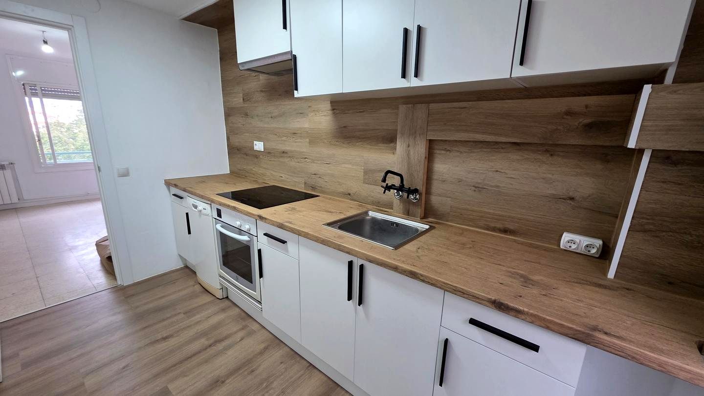 Flat for sale in Carrer de Francesc Layret, La Cogullada