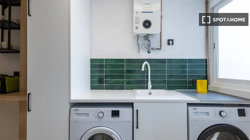 Cocina de Piso de alquiler en Valencia con Aire acondicionado, Calefacción y Amueblado