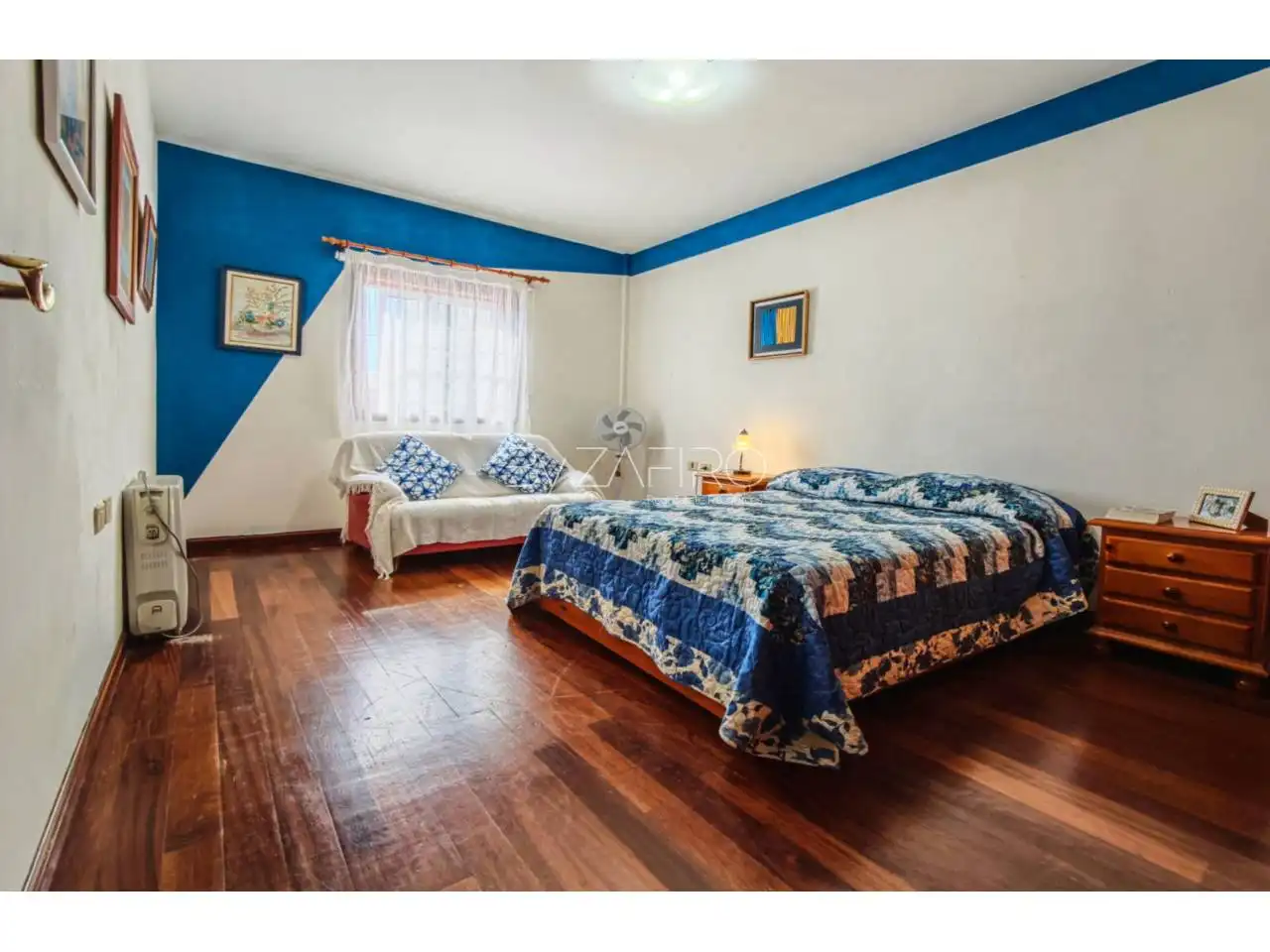 Dormitori de Casa o xalet en venda en San Cristóbal de la Laguna amb Jardí privat, Parquet i Terrassa