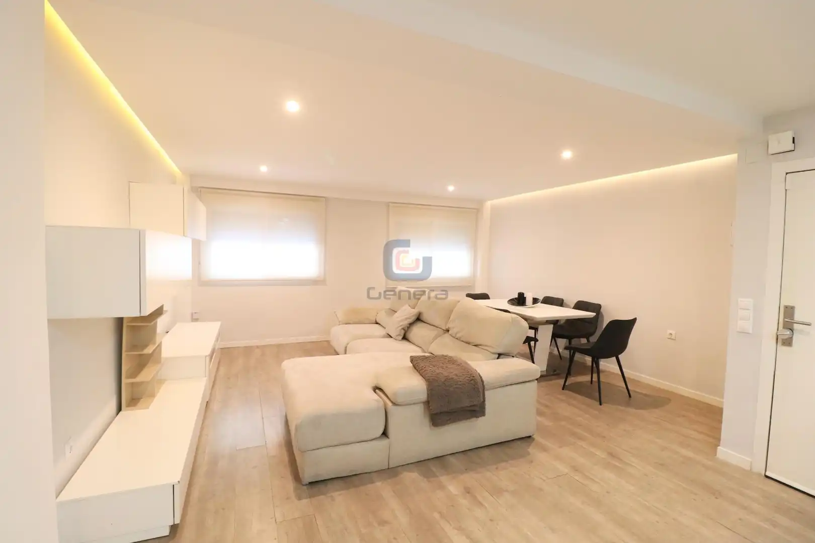 Piano terra in vendita a San Blas, imagen 2