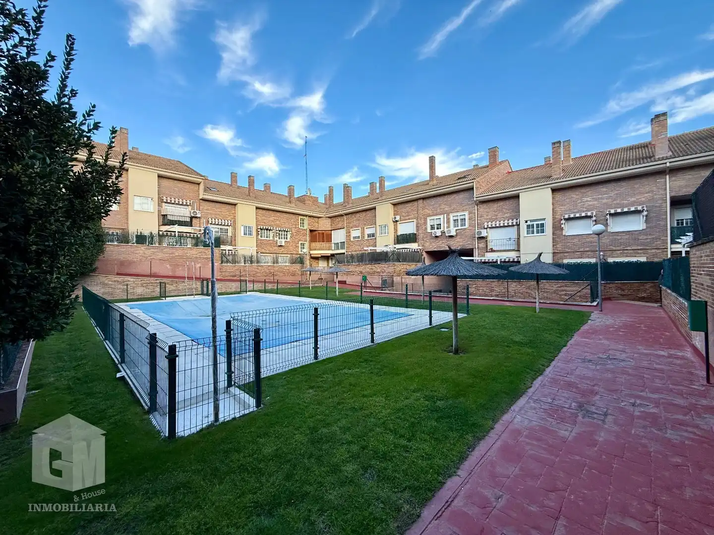 Piscina de Pis en venda en Arroyomolinos (Madrid) amb Calefacció, Jardí privat i Terrassa