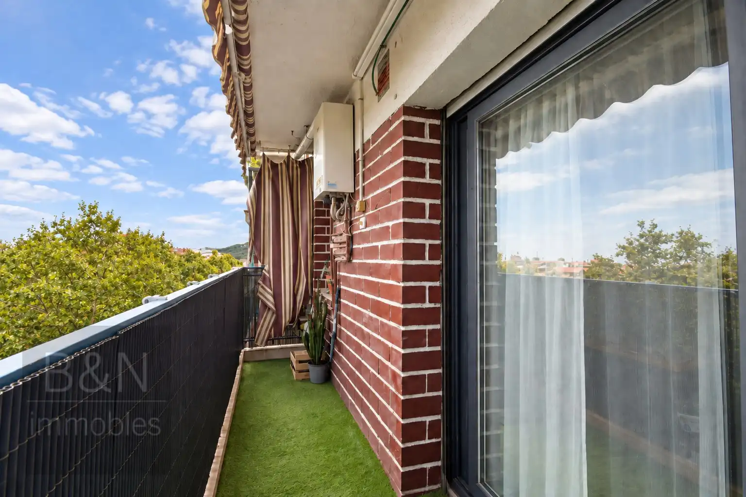 Flat with terrace for sale in Cerdanyola, imagen 4