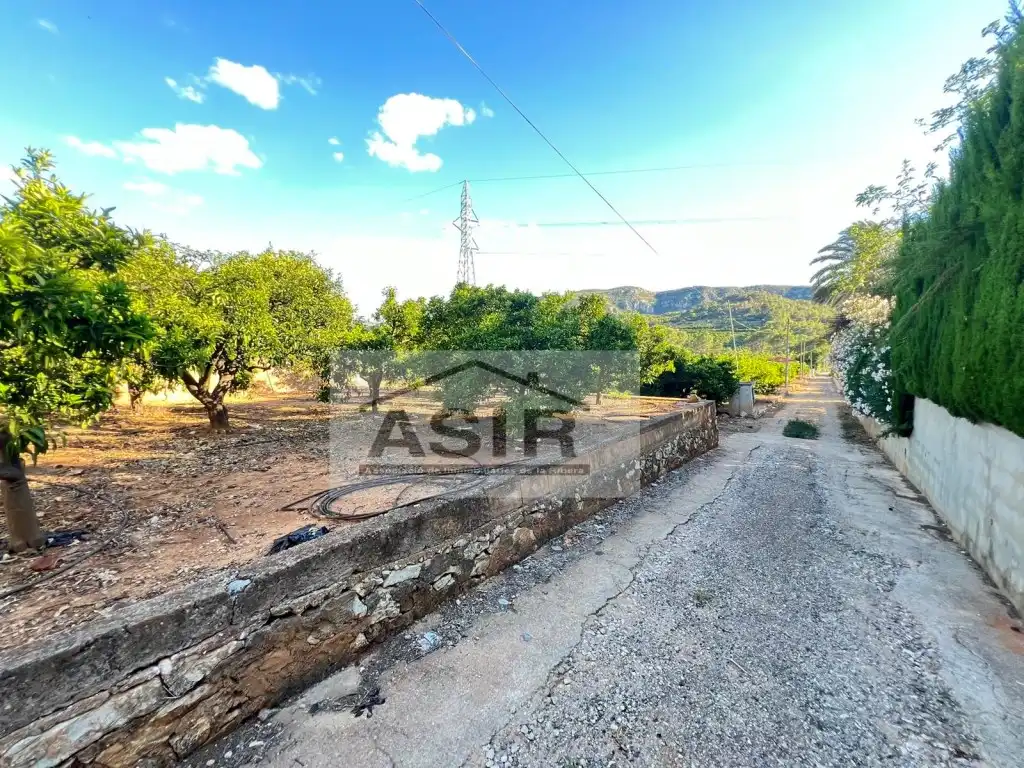 Terreno en venta en Alzira