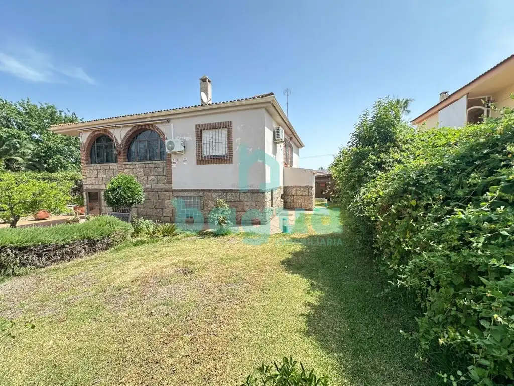 Haus oder Chalet zum Verkauf in Almendralejo