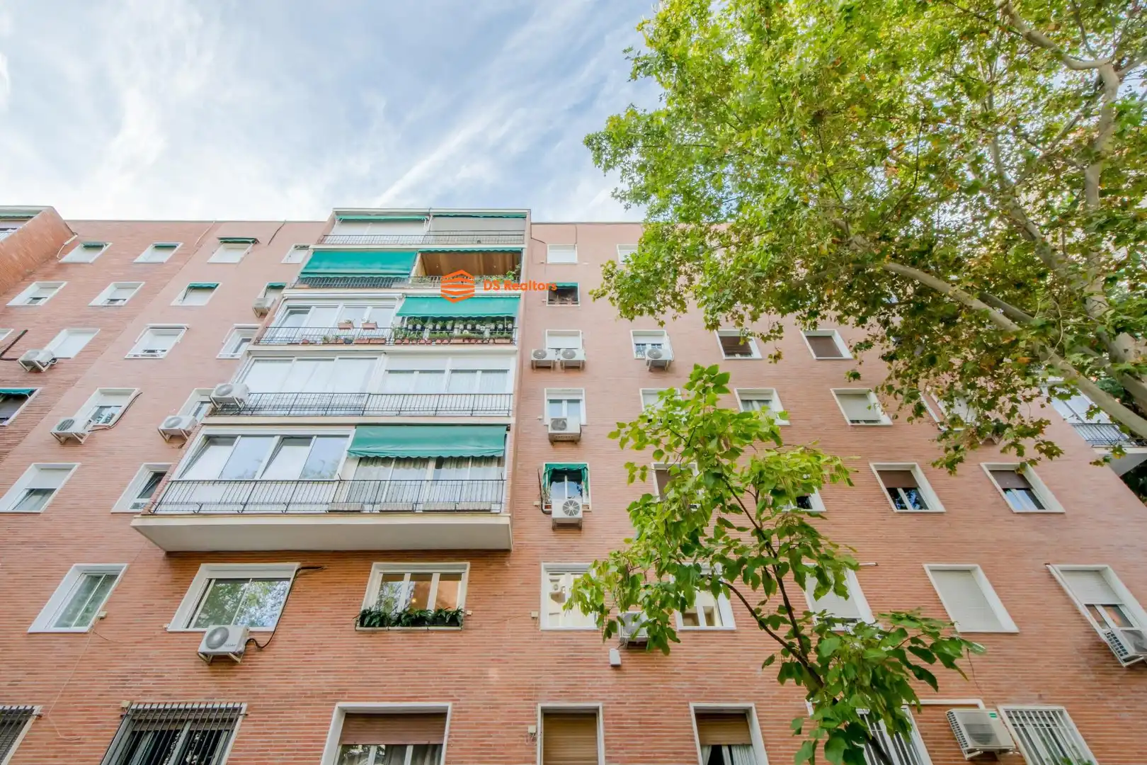 Flat with lift for sale in Avenida BRUSELAS 48, imagen 3