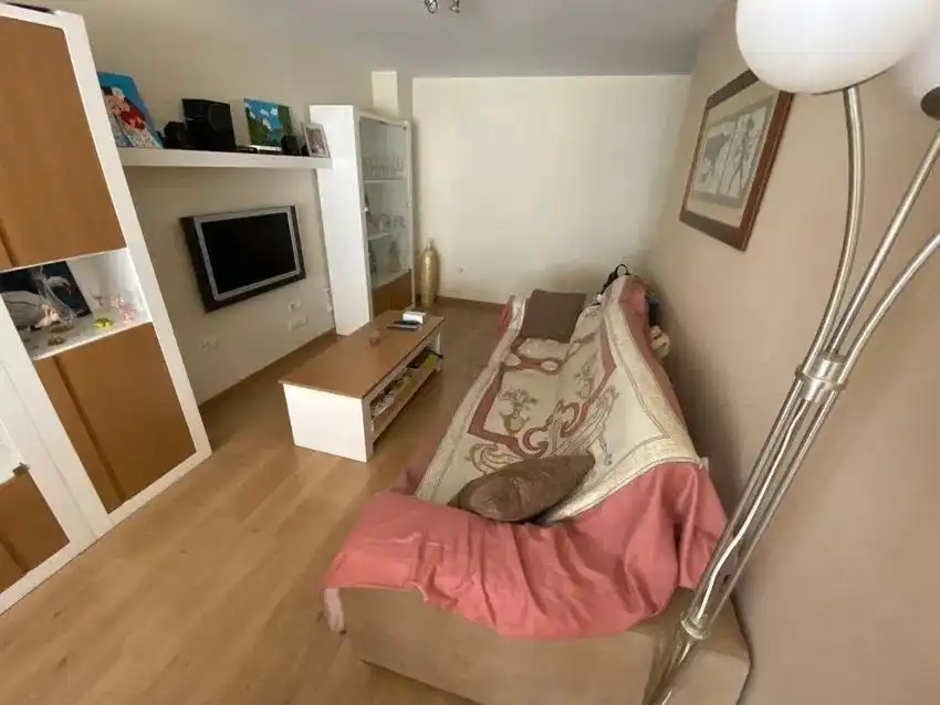 Flat with pool for sale in Colonia Madrid, imagen 4