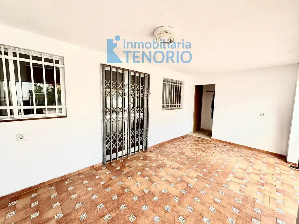 Vista exterior de Casa o xalet en venda en La Antilla amb Terrassa i Traster
