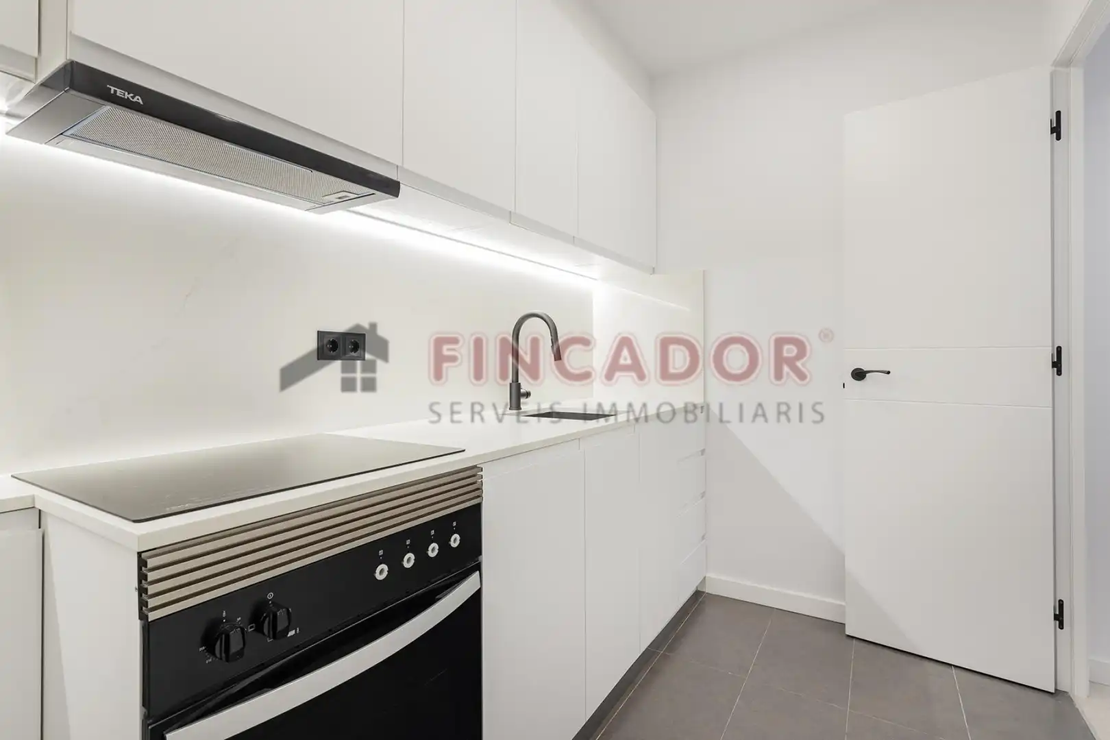 Cocina de Piso en venta en Esplugues de Llobregat con Aire acondicionado, Calefacción y Parquet