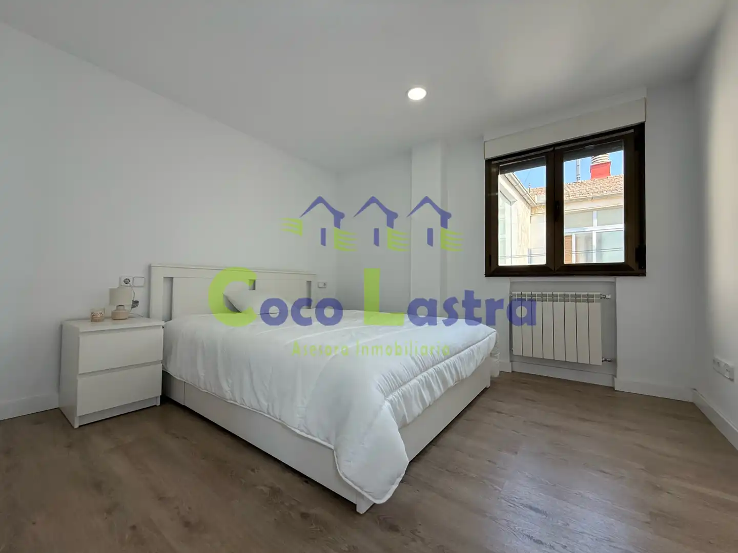 Dormitori de Àtic de lloguer en Salamanca amb Calefacció, Parquet i Terrassa
