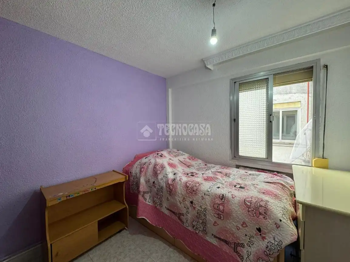 Bedroom of Flat for sale in Alcalá de Henares  with Heating