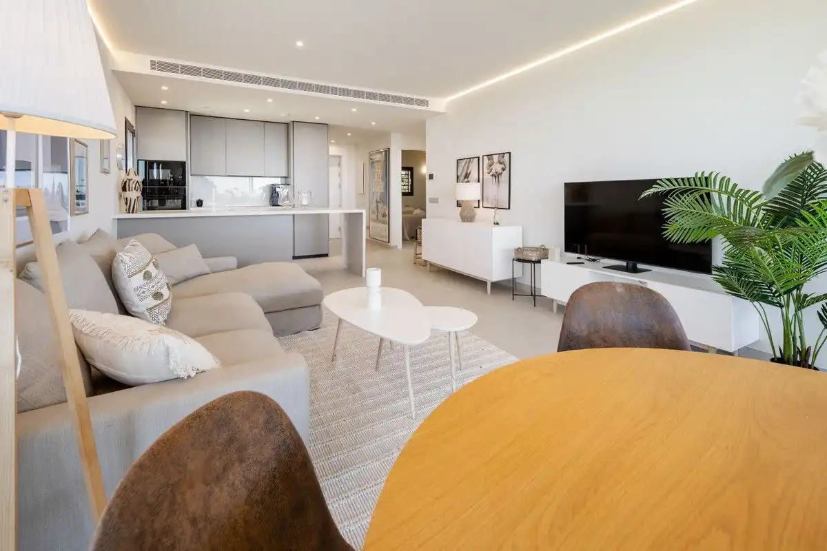 Sala d'estar de Apartament de lloguer en Fuengirola amb Aire condicionat, Calefacció i Terrassa