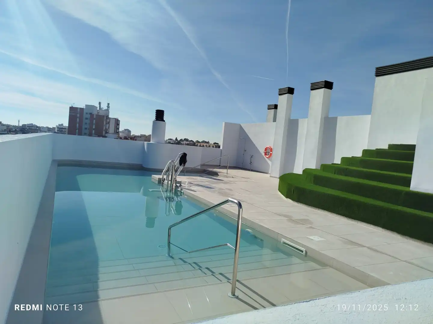 Swimming pool of Attic for sale in Sevilla  with Air Conditioner, Heating and Parquet flooring