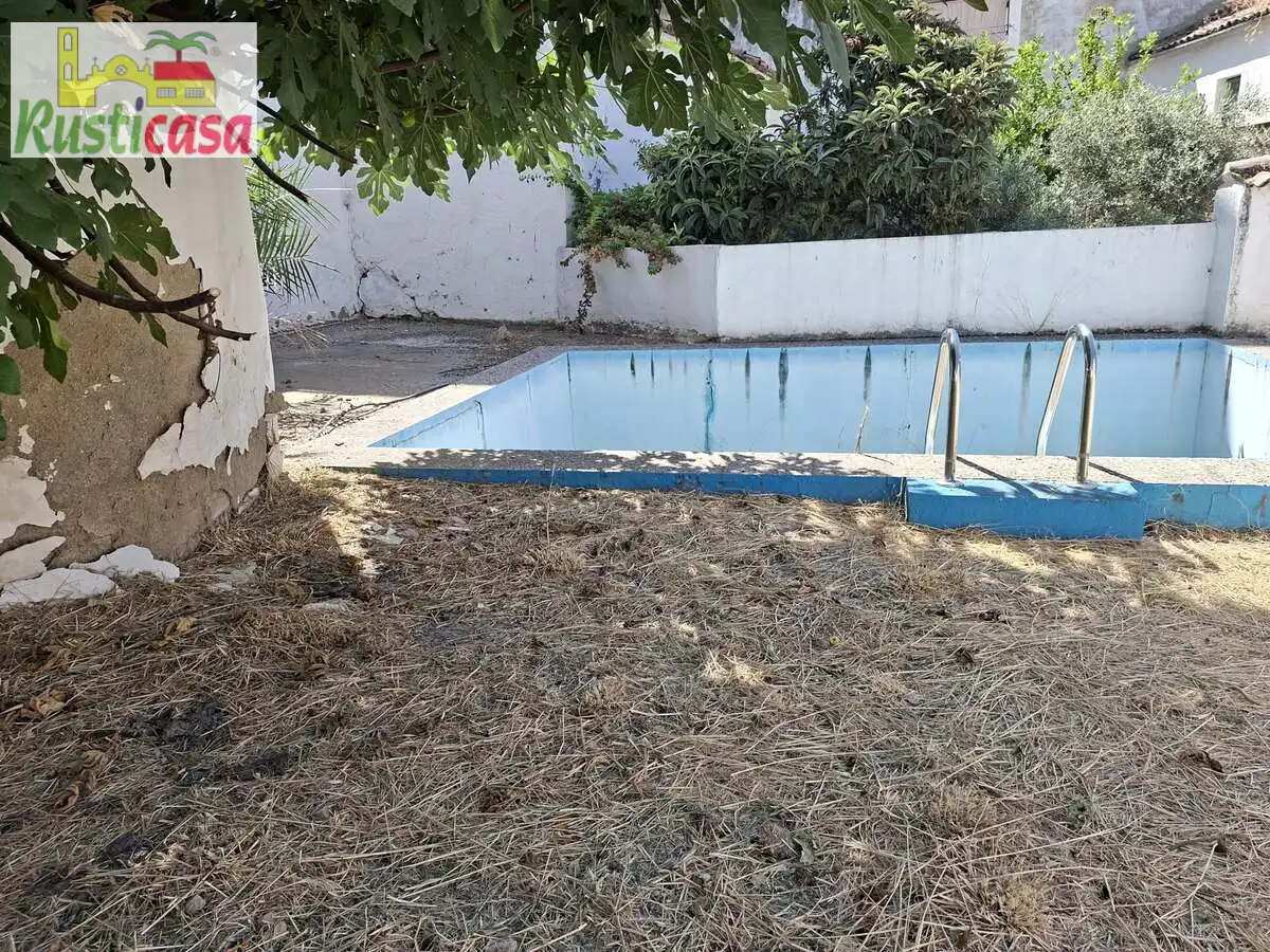 Swimming pool of Houses for sale in Bailén  with Terrace, Storage room and Swimming Pool