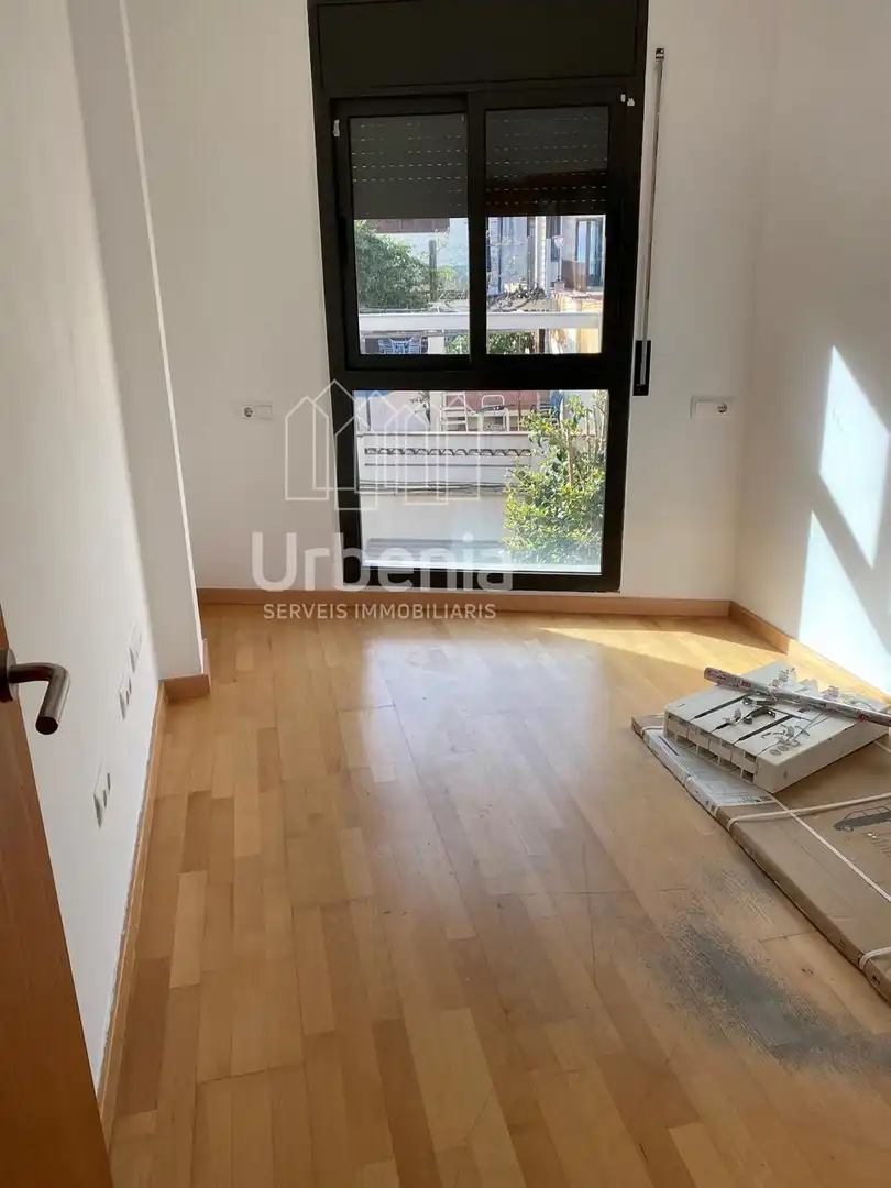 Habitación de Dúplex en venta en Gelida con Aire acondicionado, Terraza y Amueblado