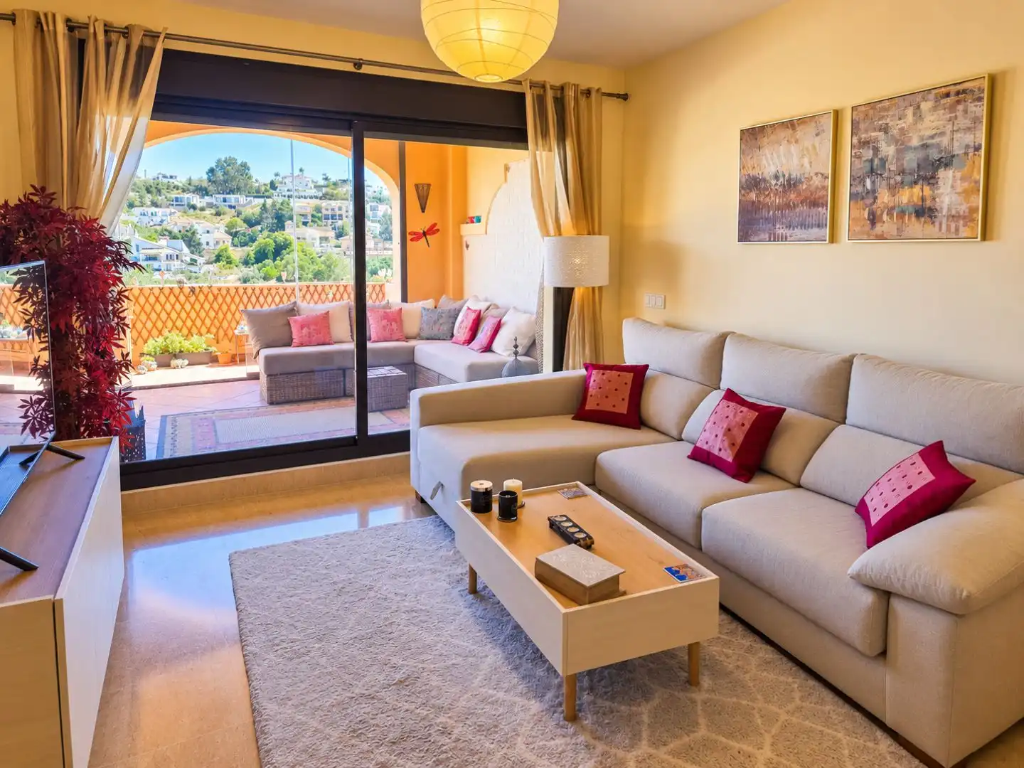 Sala de estar de Piso en venta en Estepona con Aire acondicionado, Terraza y Balcón