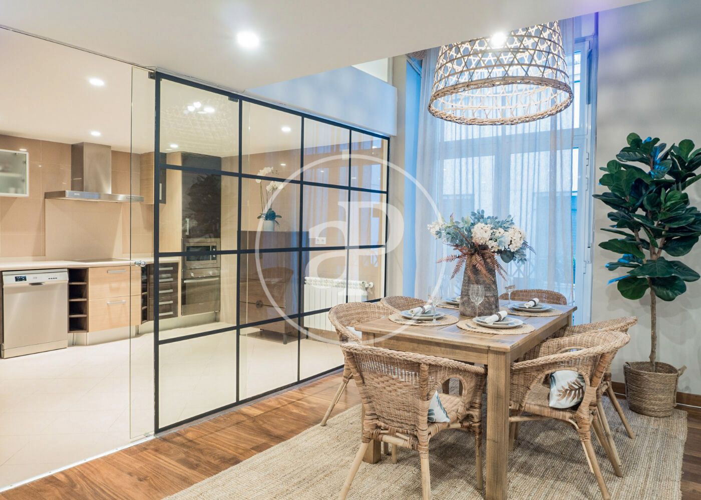 Dining room of Flat to rent in  Madrid Capital  with Air Conditioner, Heating and Furnished