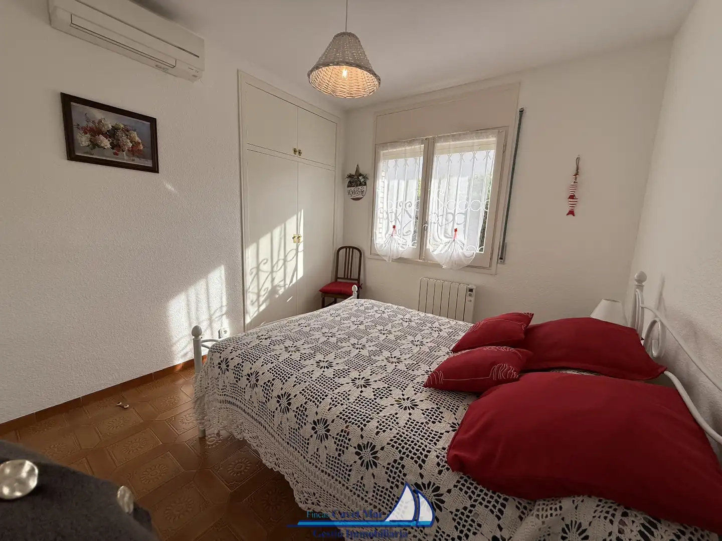 Habitación de Casa adosada en venta en Cambrils con Aire acondicionado, Calefacción y Jardín privado