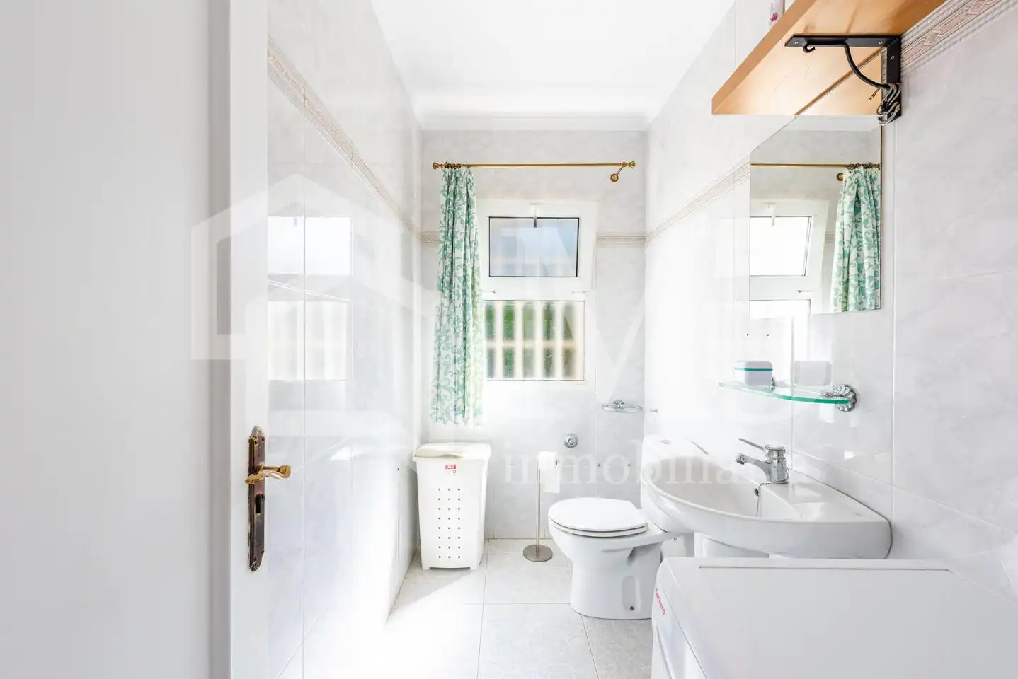 Baño de Casa o chalet en venta en Vélez-Málaga con Jardín privado, Terraza y Piscina