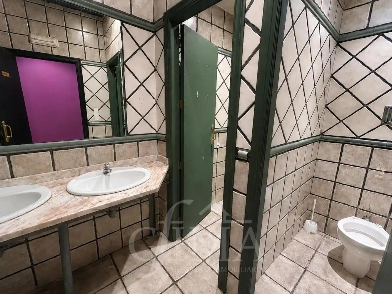 Baño de Local en venta en Tomelloso