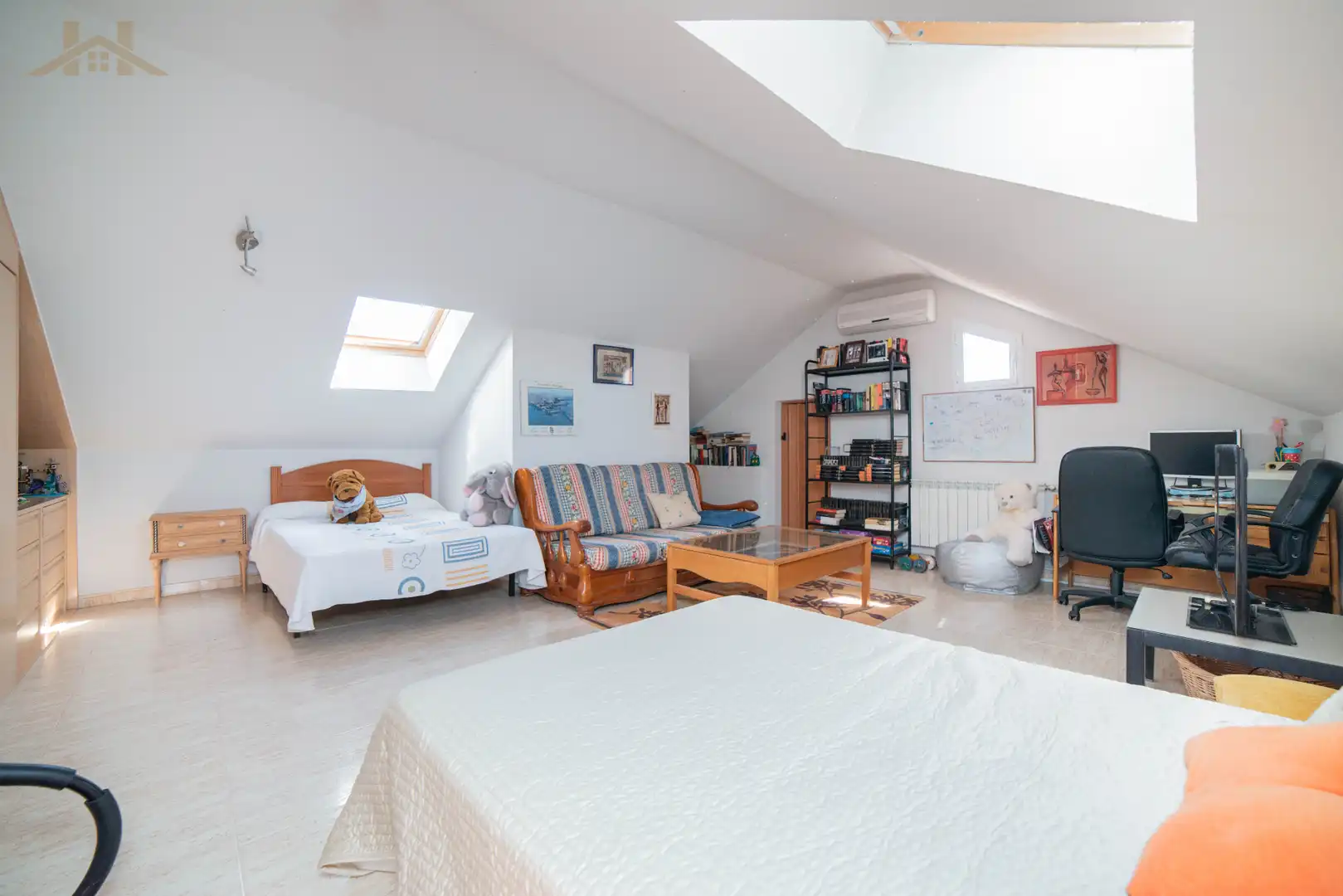 Habitación de Casa adosada en venta en Cubas de la Sagra con Calefacción, Jardín privado y Piscina