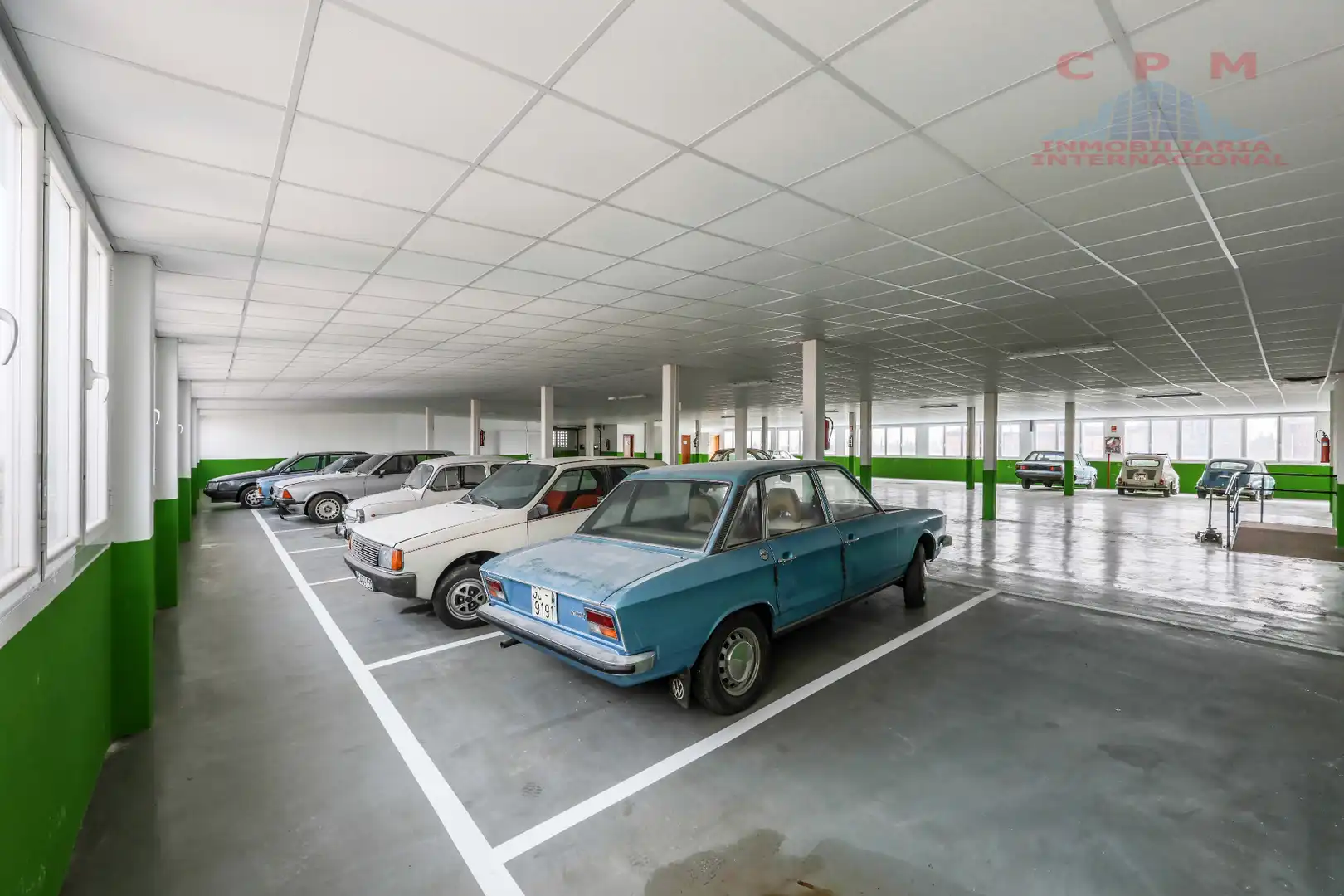 Parkplatz von Gebäude zur Miete in Madrid