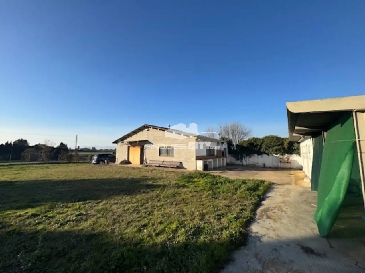 Vista exterior de Terreny en venda en Llagostera