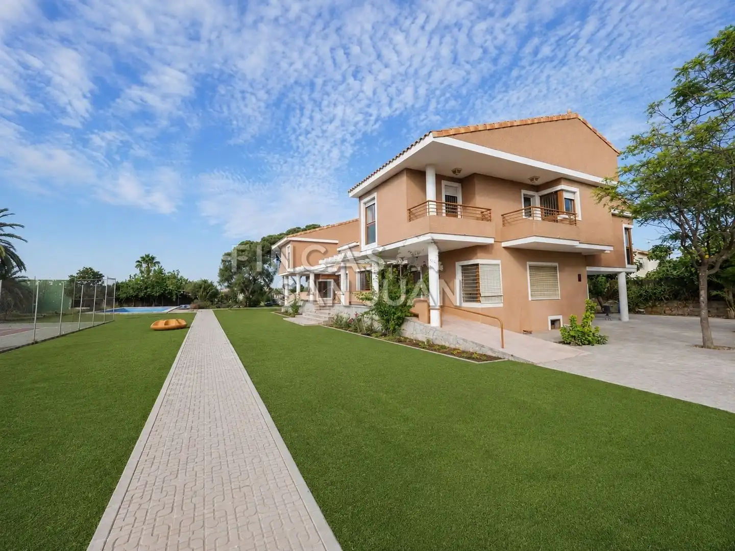 Exterior view of Houses for sale in Mutxamel  with Private garden, Terrace and Swimming Pool