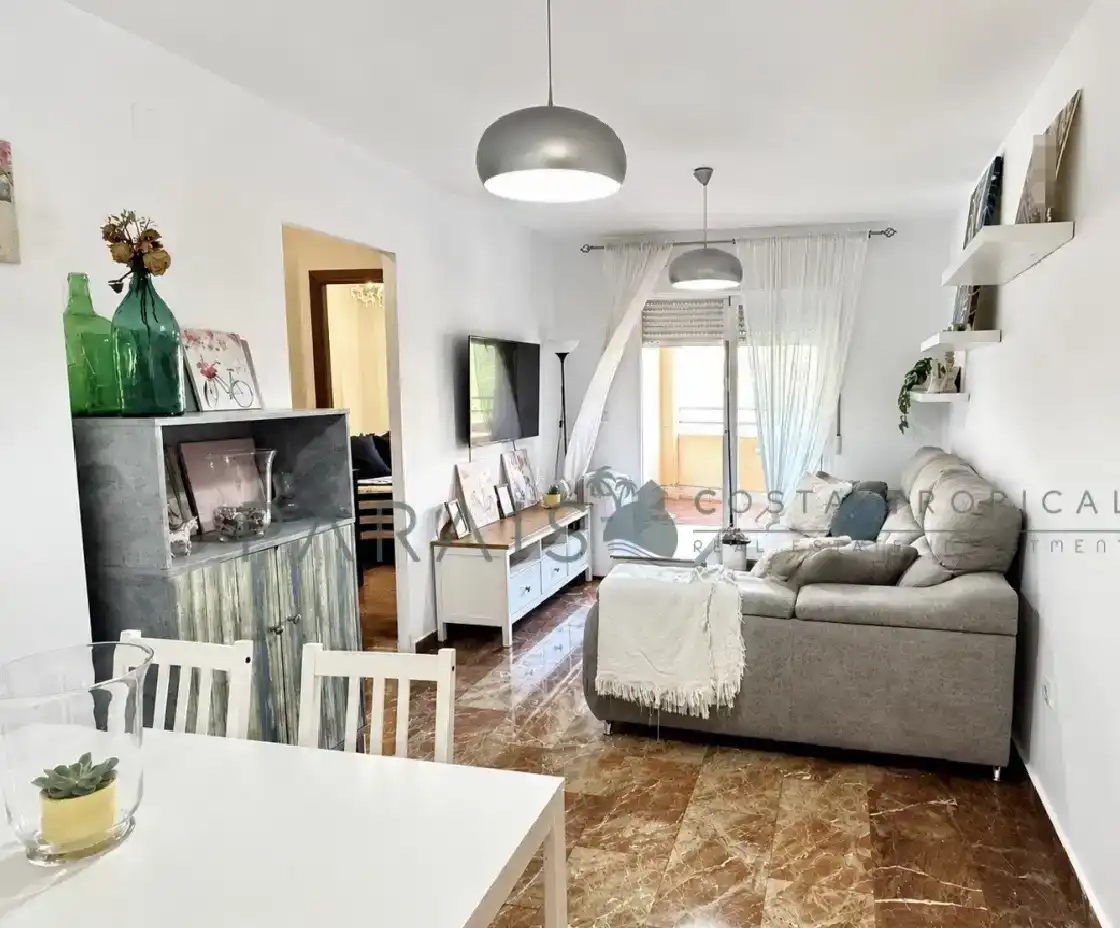 Wohnzimmer von Wohnung zum Verkauf in Almuñécar