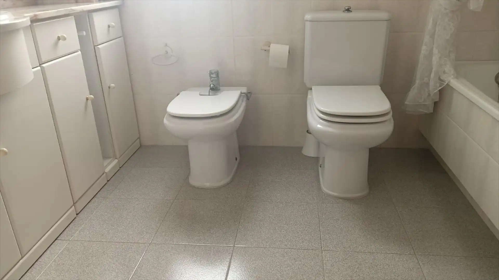 Bathroom of Detached homes for rent in Riba-roja de Túria  with Terrace and Storage room