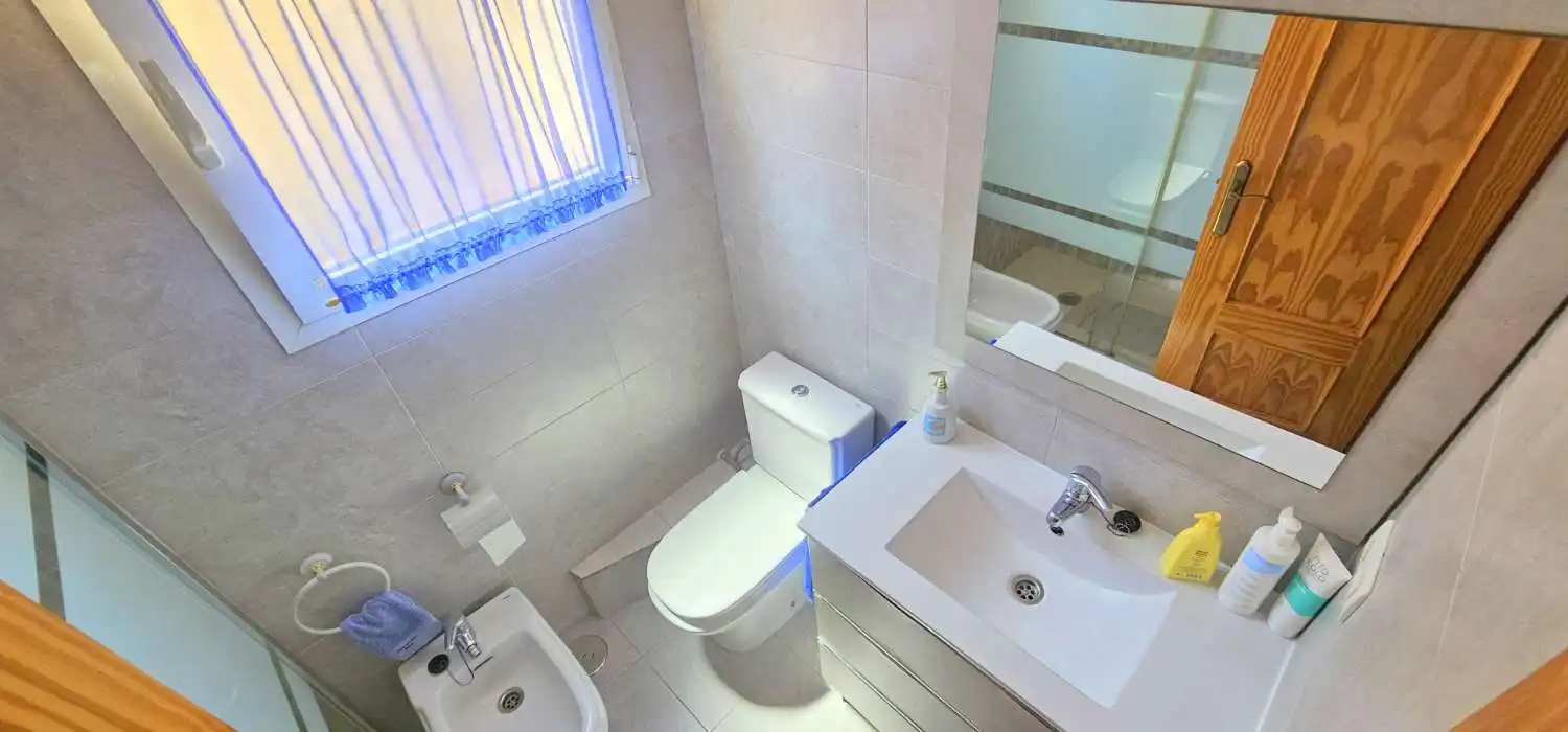 Bany de Casa o xalet en venda en Vélez-Málaga amb Aire condicionat, Calefacció i Terrassa