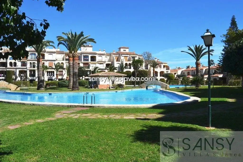 Apartments for rent in Montañar - El Arenal