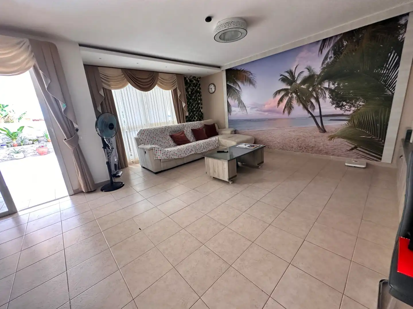 Sala de estar de Casa o chalet en venta en Adeje con Aire acondicionado, Jardín privado y Terraza