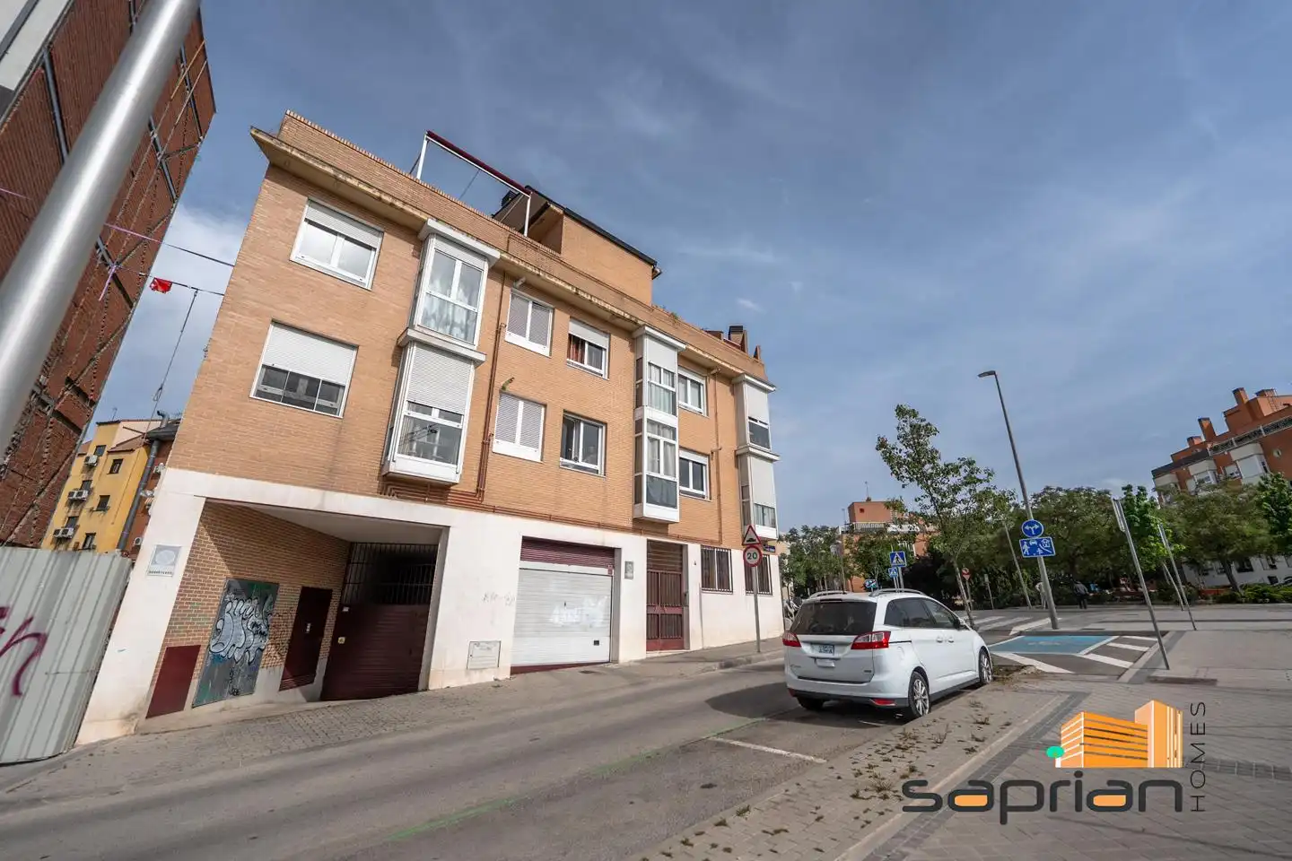 Außenansicht von Dachboden zum Verkauf in  Madrid Capital mit Klimaanlage, Heizung und Terrasse