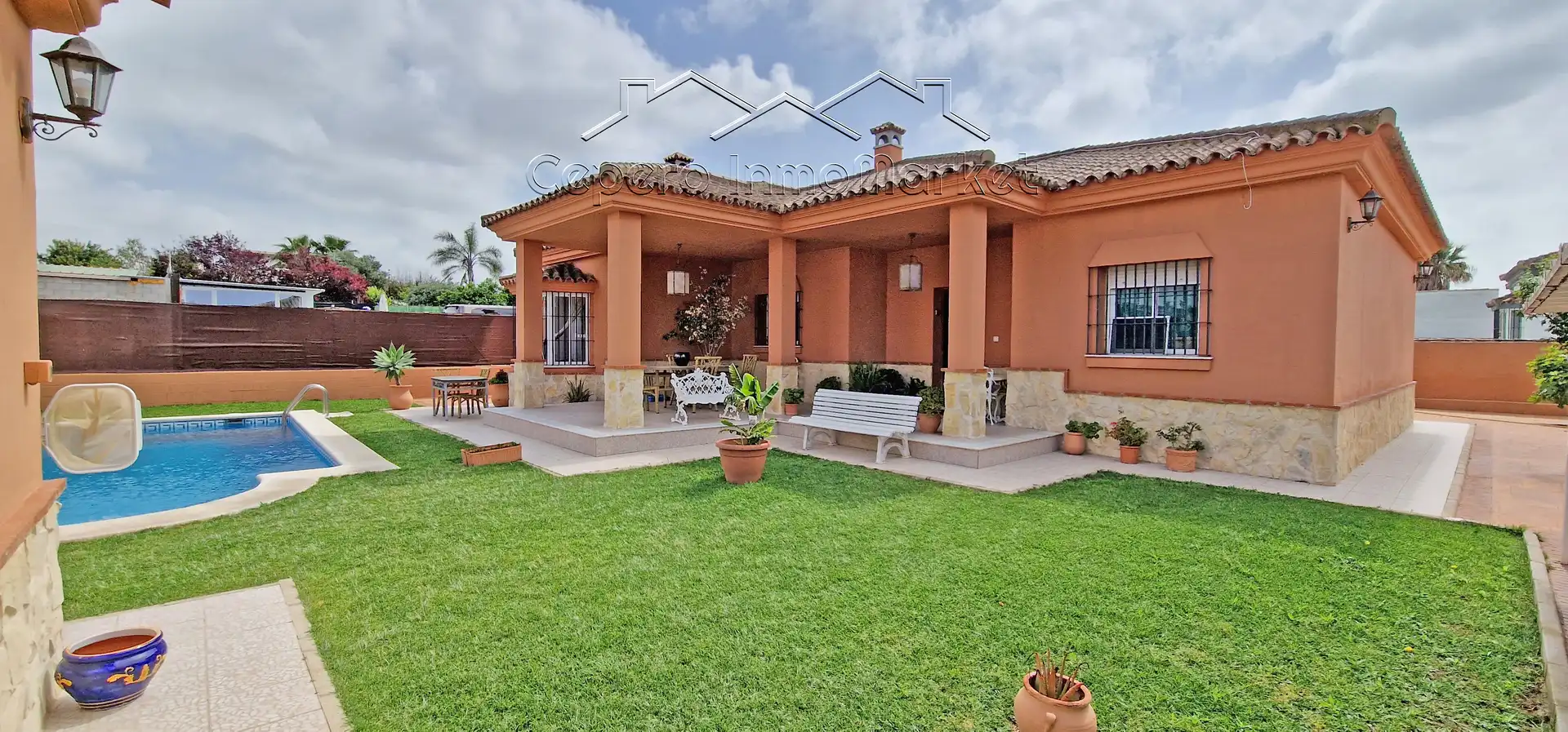 Jardí de Casa o xalet en venda en El Puerto de Santa María amb Aire condicionat, Jardí privat i Piscina