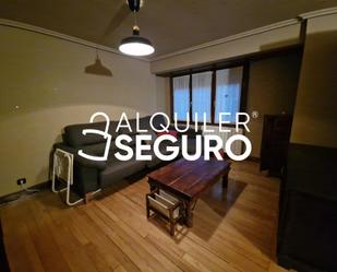 Living room of Flat to rent in  Madrid Capital  with Heating, Terrace and Furnished