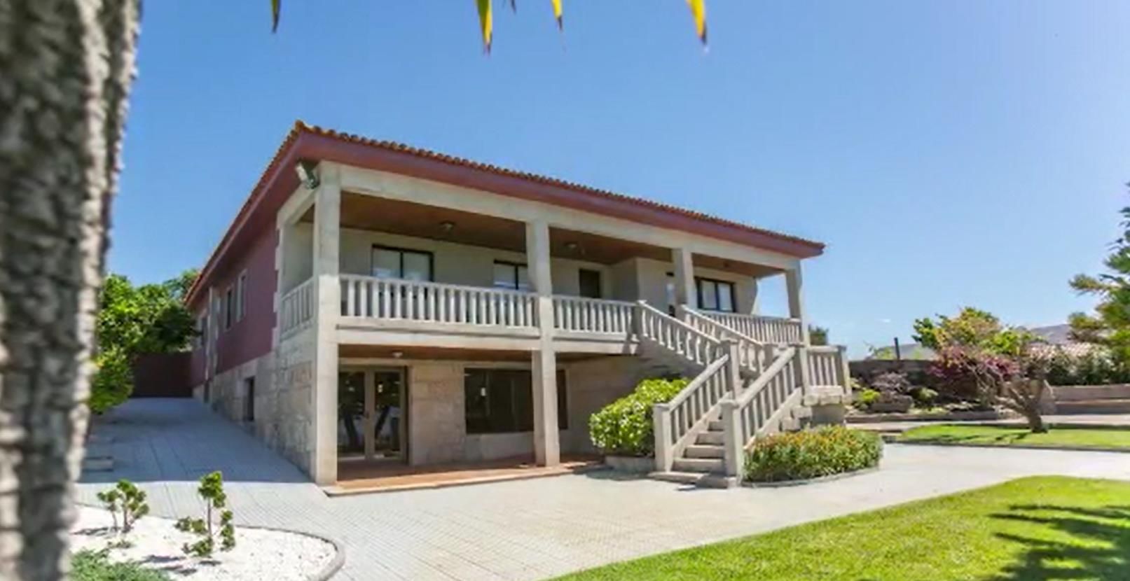 Vista exterior de Finca rústica en venda en Sanxenxo amb Jardí privat, Parquet i Terrassa