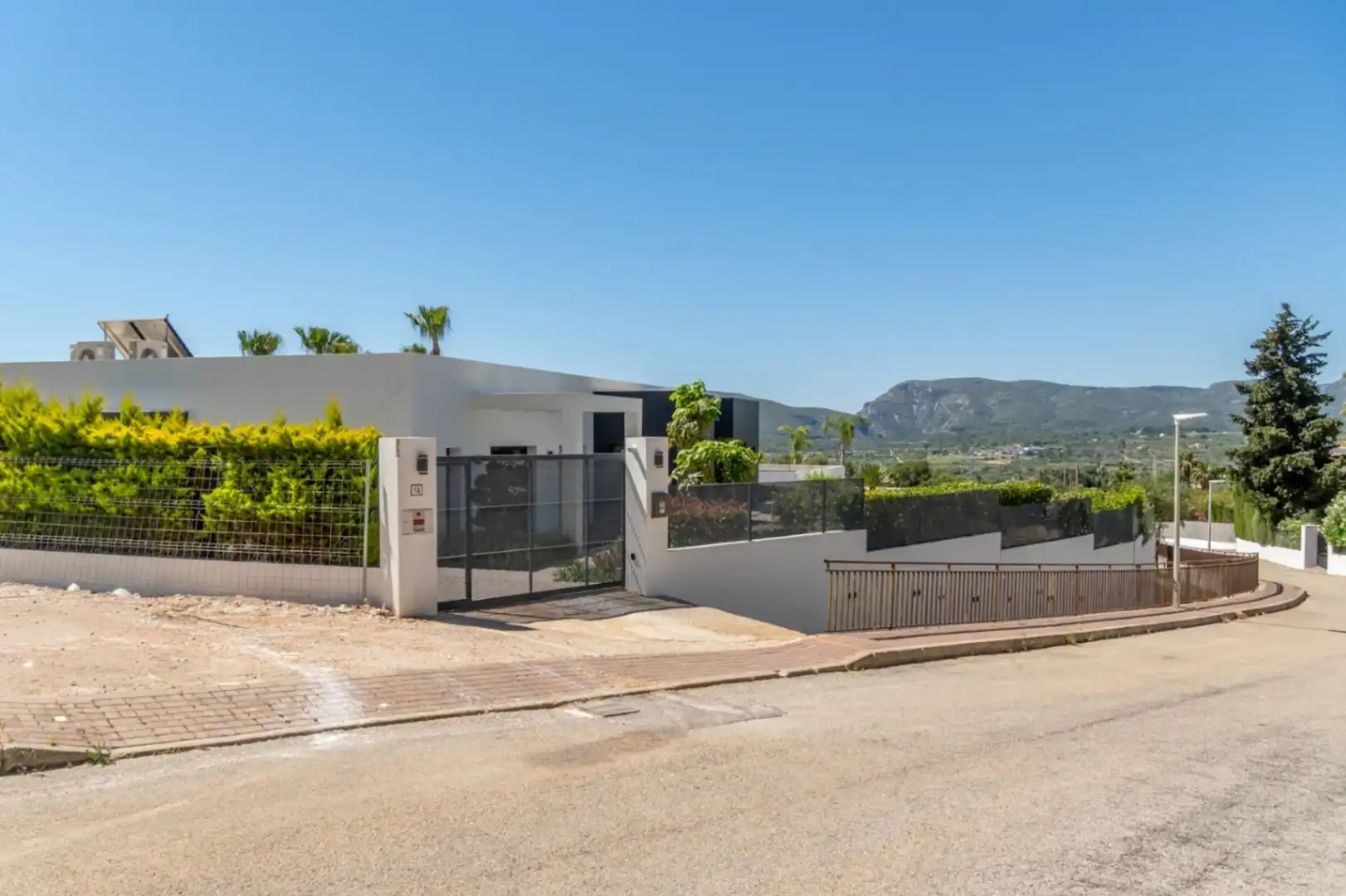 Vista exterior de Casa o xalet en venda en Jávea / Xàbia amb Aire condicionat, Calefacció i Jardí privat