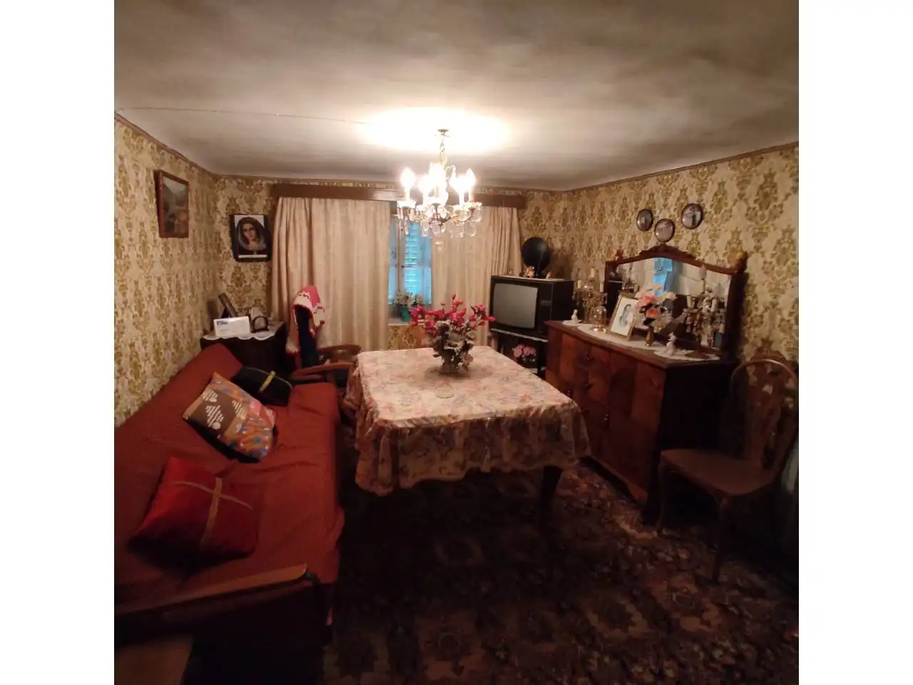 Sala d'estar de Casa adosada en venda en Pinilla del Valle
