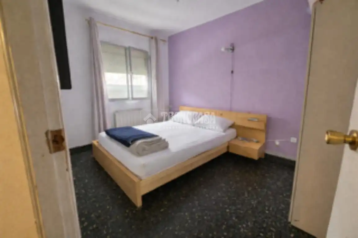 Habitación de Piso en venta en Madrid con Calefacción