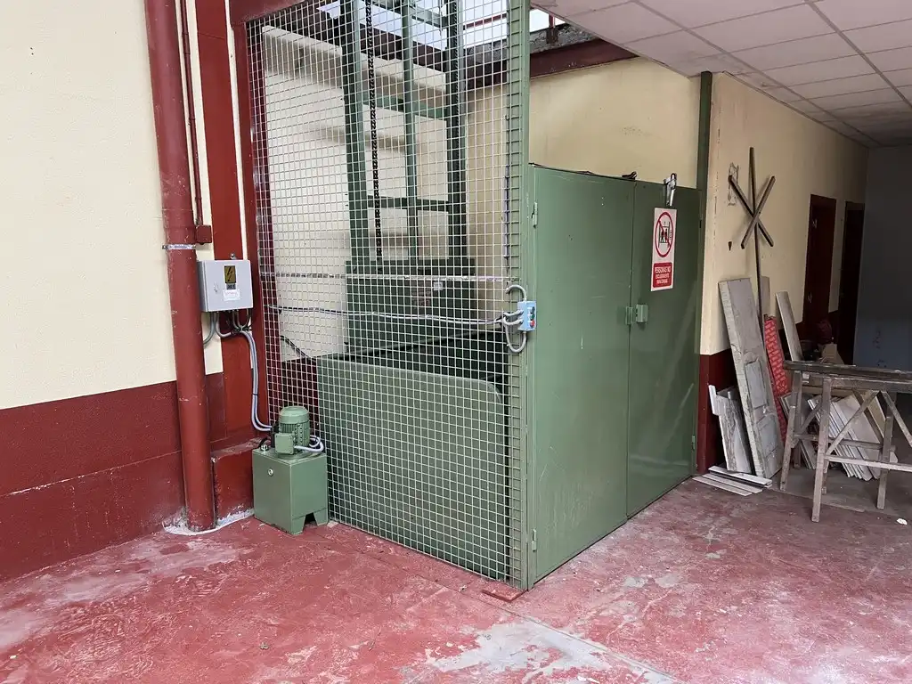 Industrial buildings for sale in Lugo  with Alarm