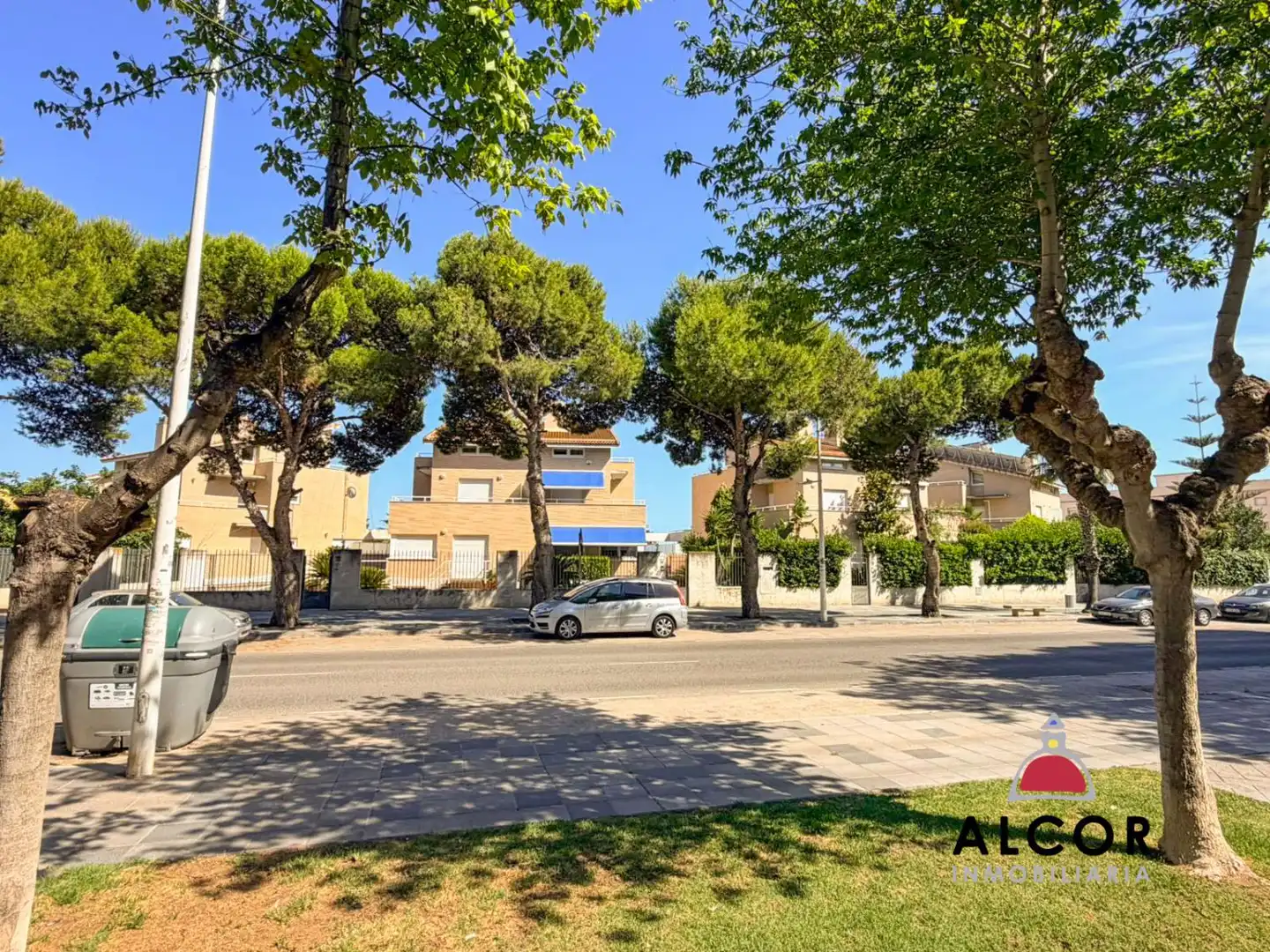 Commercial properties for sale in Zona Papa Luna - Platja del Gurugú