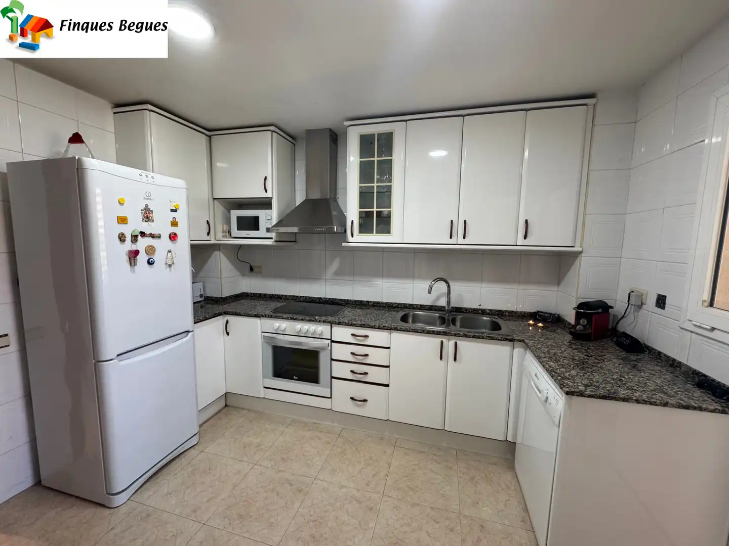 Cocina de Piso en venta en Begues con Calefacción, Terraza y Trastero