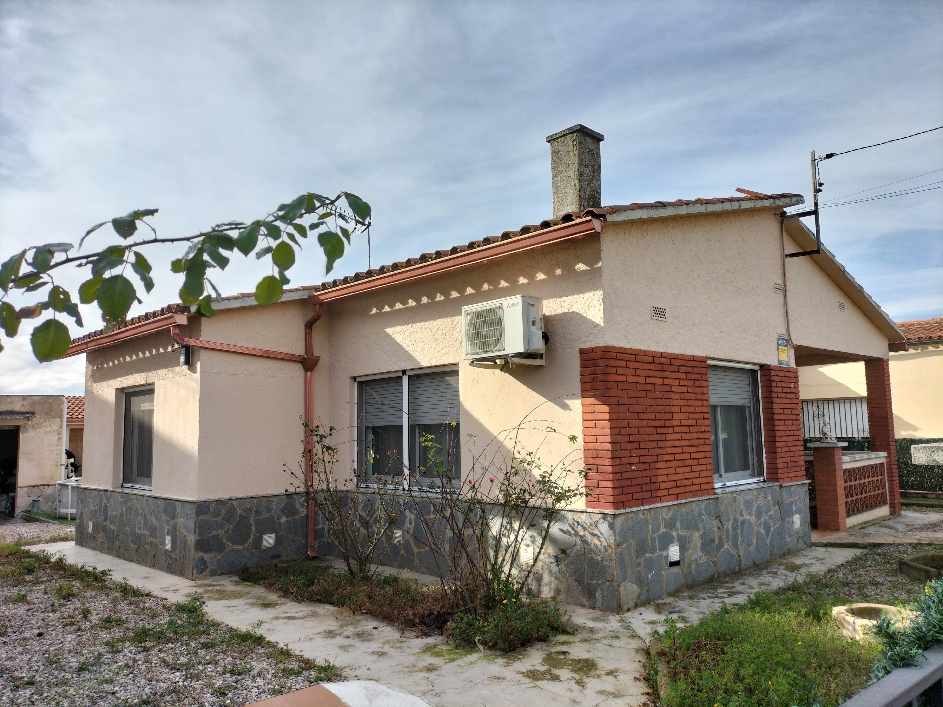 Vista exterior de Casa o xalet en venda en Piera amb Calefacció, Jardí privat i Traster