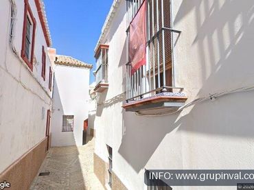 Piso en venta en Calle Torre del Oro 5