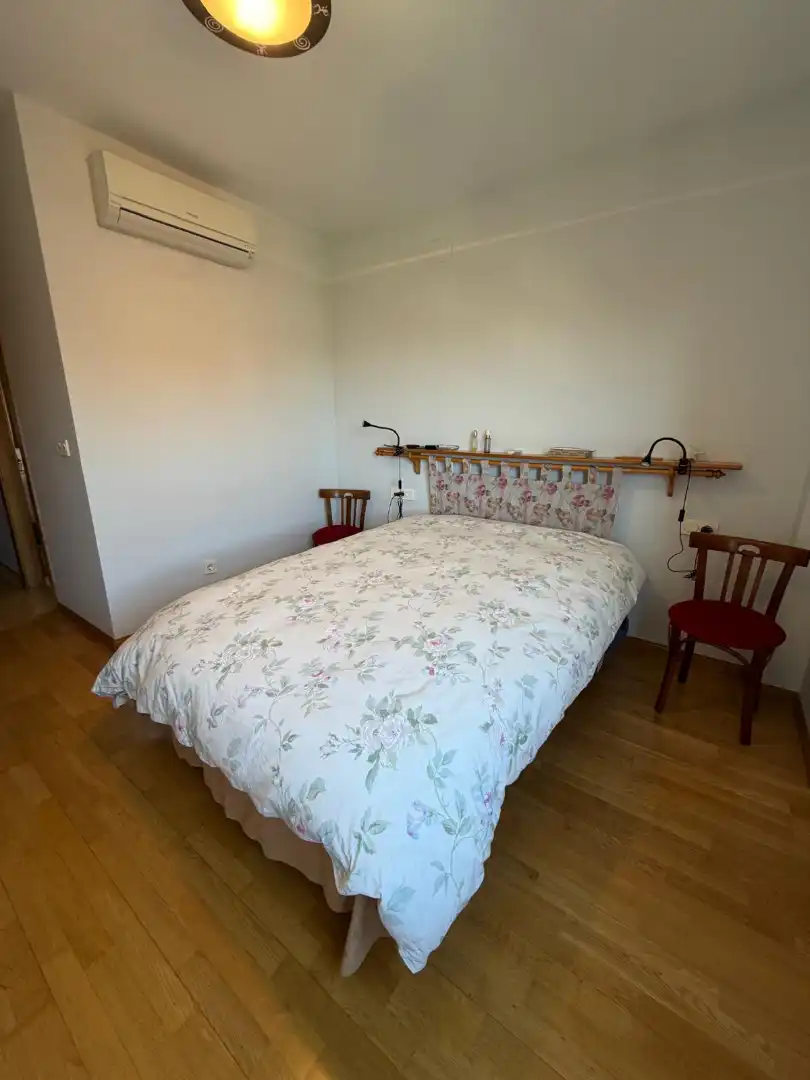 Bedroom of Attic for sale in Granada  with Air Conditioner, Heating and Parquet flooring