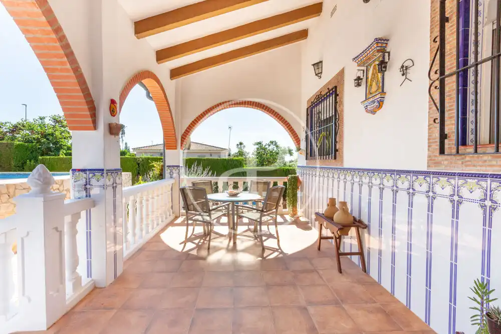 Terraza de Casa o chalet en venta en Montroi / Montroy con Aire acondicionado, Calefacción y Jardín privado