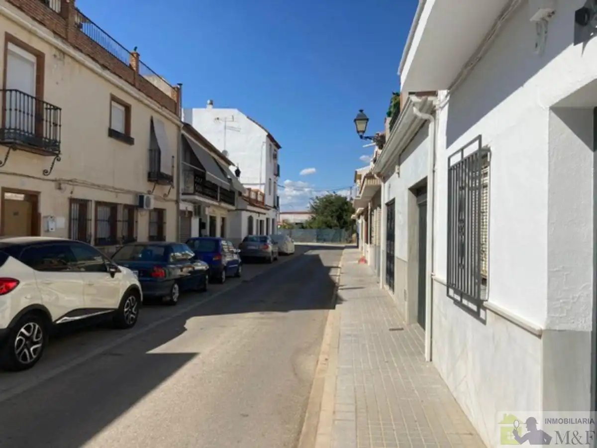 Vista exterior de Casa adosada en venta en Palma del Río